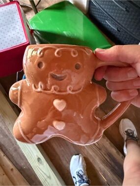 Gingerbread Man Ceramic Mug - Brown